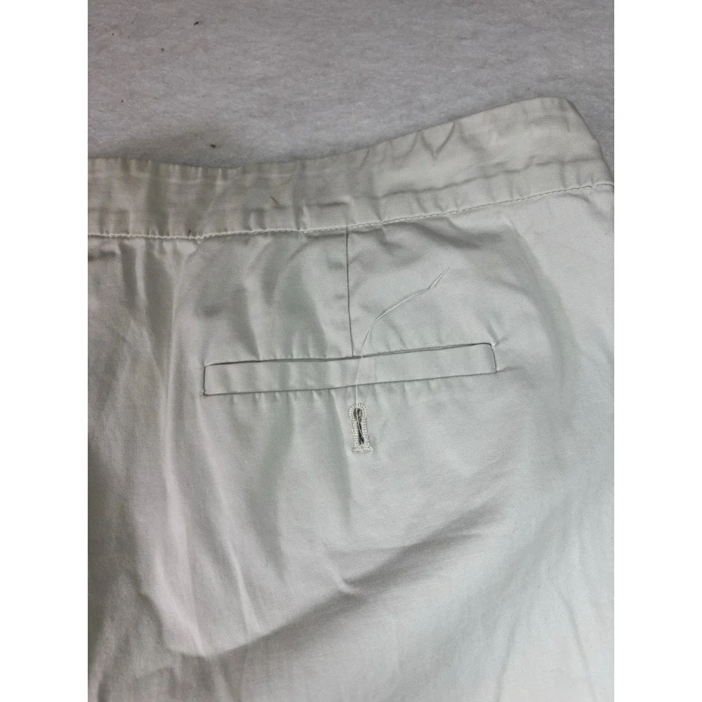 Jones New York Khaki Bermuda Shorts Women's Size 18 (40x13) Preppy‎ Beach